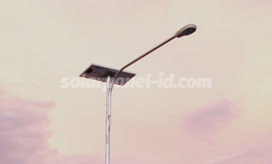 jual lampu pju solarcell satu set lengkap jayapura papua